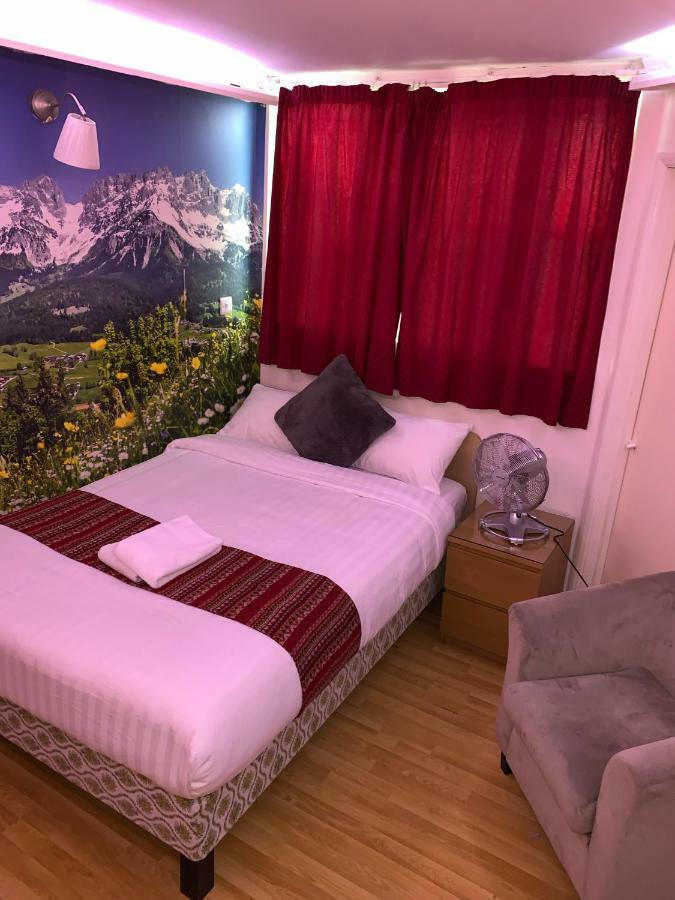 Barking Hotel Kültér fotó